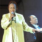Queen Esther Marrow und Anthony Evans