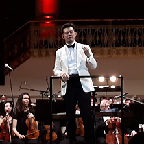 Pilsen Philharmonic Orchestra unter der Leitung von Chuhei Iwasaki