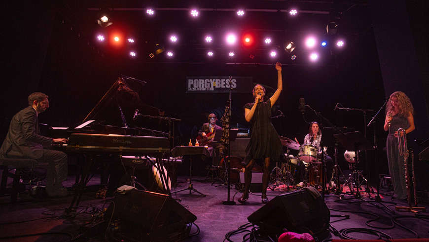 Lia Pale und Band