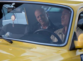 John McClane (Bruce Willis) und Taxifahrer