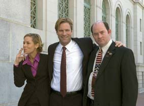 TAG-Team: Maria Bello (Polly Bailey), Aaron Eckhart (Nick Naylor) und David Köchner (Bobby Jay Bliss)