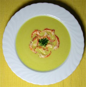 Ingwer-Zitronengrassuppe mit Flusskrebse – ein Hochgenuss