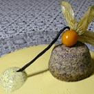 Mohn-Topfensoufflé mit Mohn-Eis und Sabayon