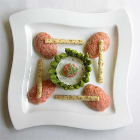 Spargelterrine mit Lachstatar