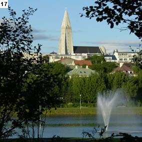 Blick auf Hallgrimskirkja